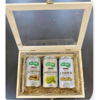 Almond, Dried Kiwi, Cashew Combo: A Tropical Twist